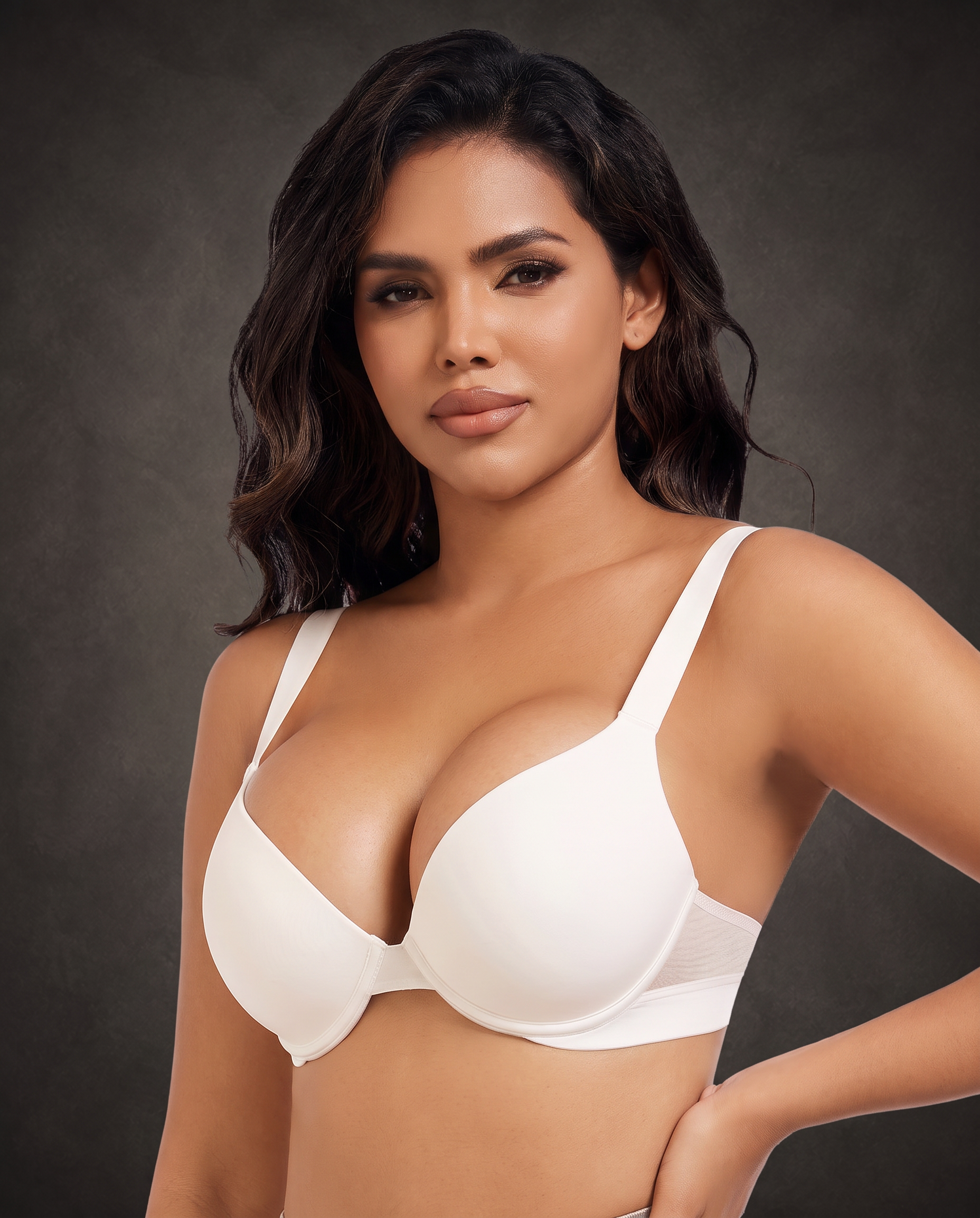 Waluoo Seamless Deep V Push-Up Bra with Graduated Padding