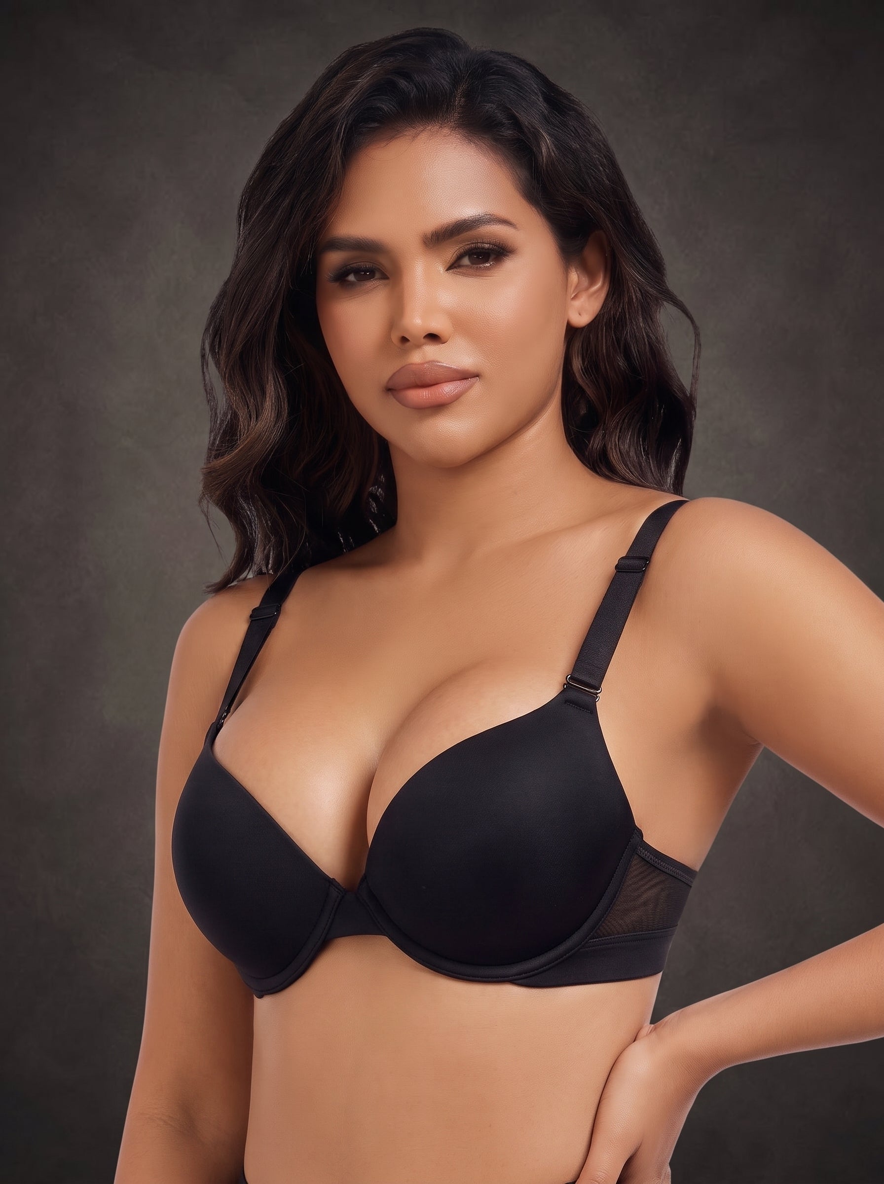 Waluoo Seamless Deep V Push-Up Bra with Graduated Padding