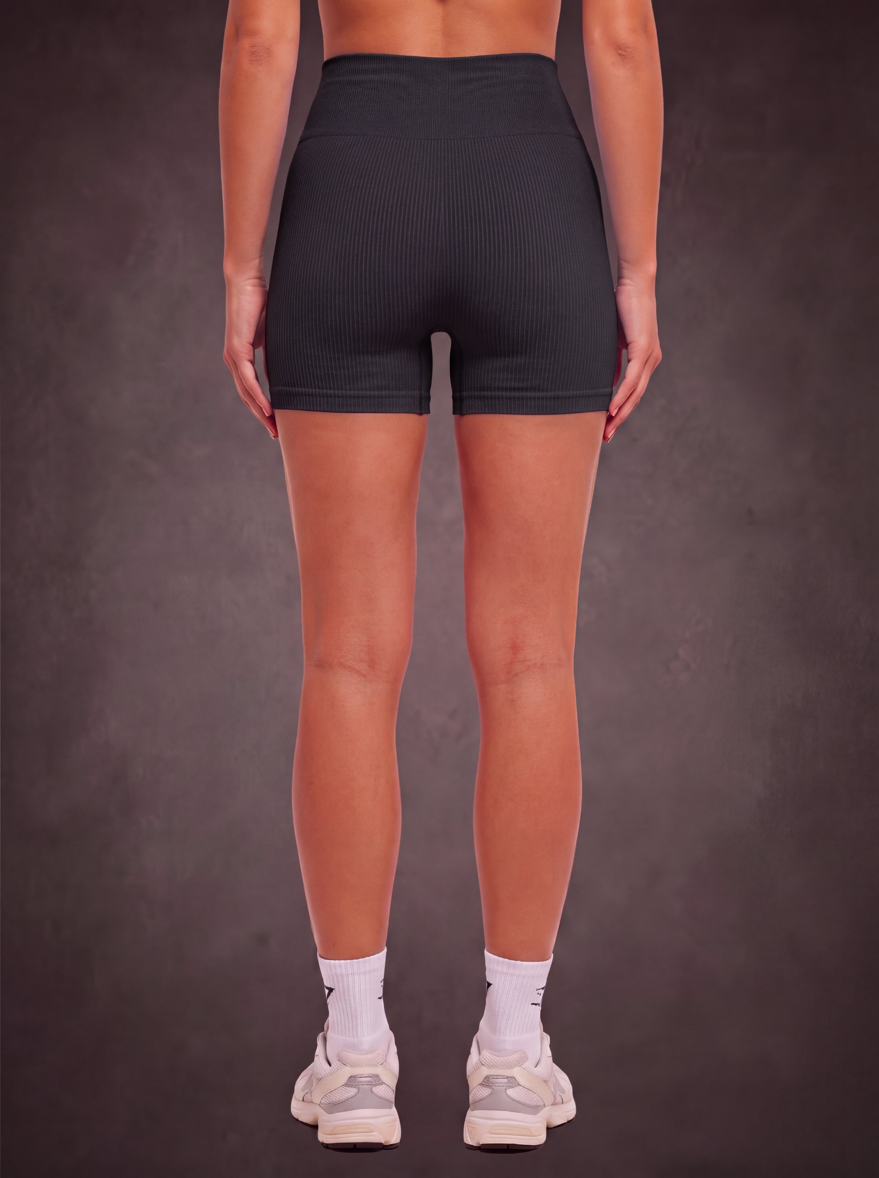 SEAMLESS RIBBED TUMMY CONTROL YOGA WORKOUT SHORTS | Waluoo