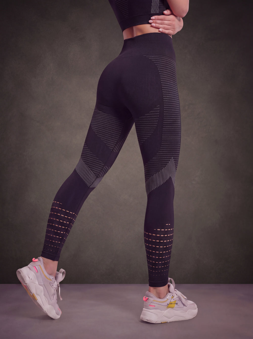 SEAMLESS MESH HOLE TUMMY CONTROL YOGA LEGGINGS | Waluoo