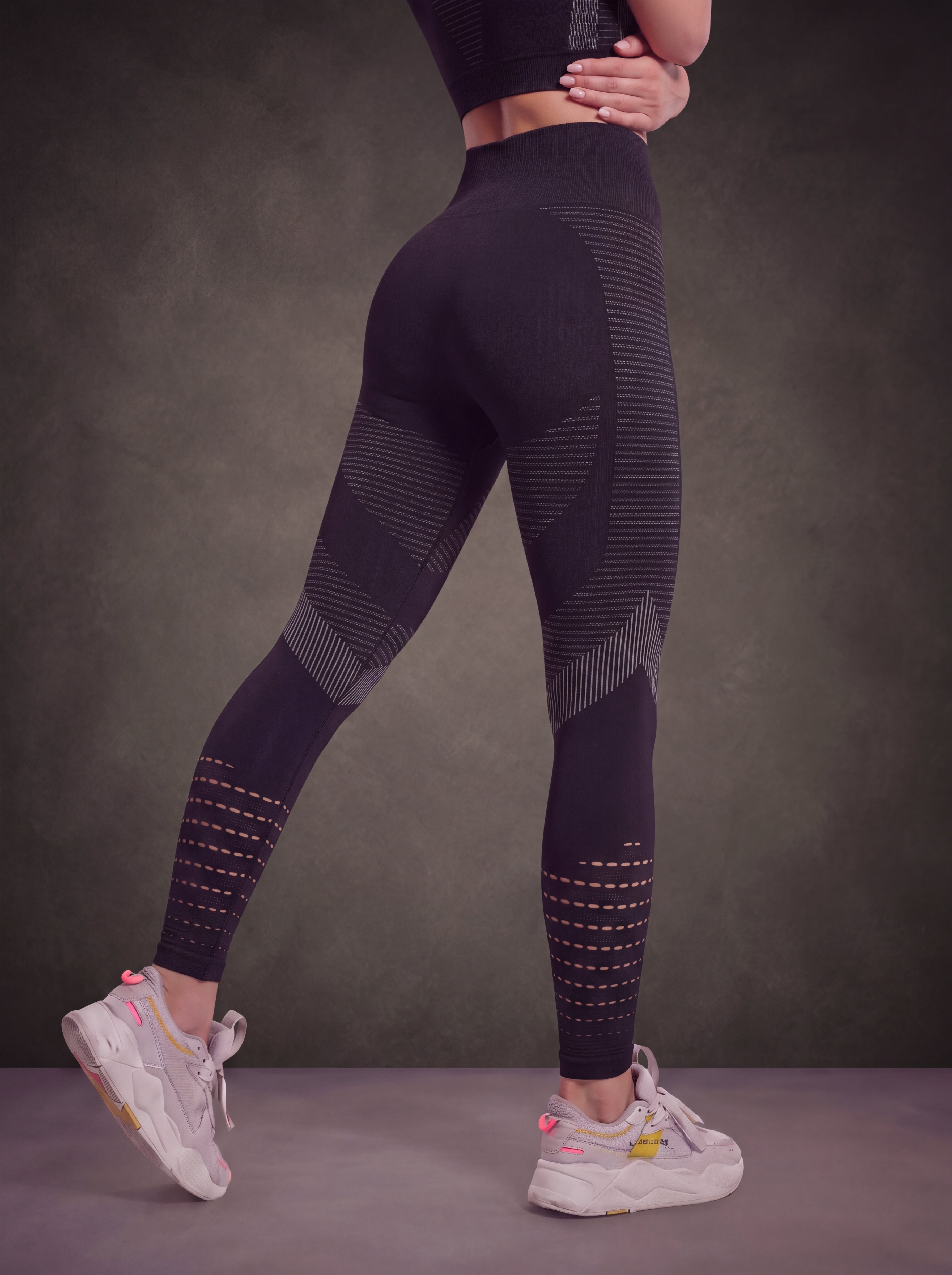 SEAMLESS MESH HOLE TUMMY CONTROL YOGA LEGGINGS | Waluoo