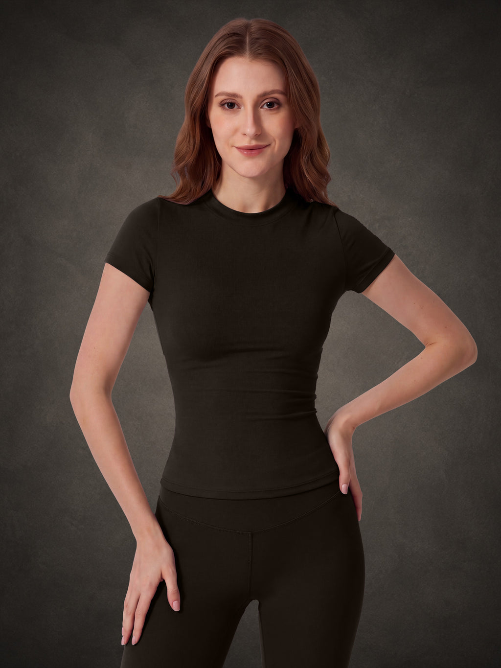 SEAMLESS COMPRESSION SHORT SLEEVE YOGA TOP | Waluoo