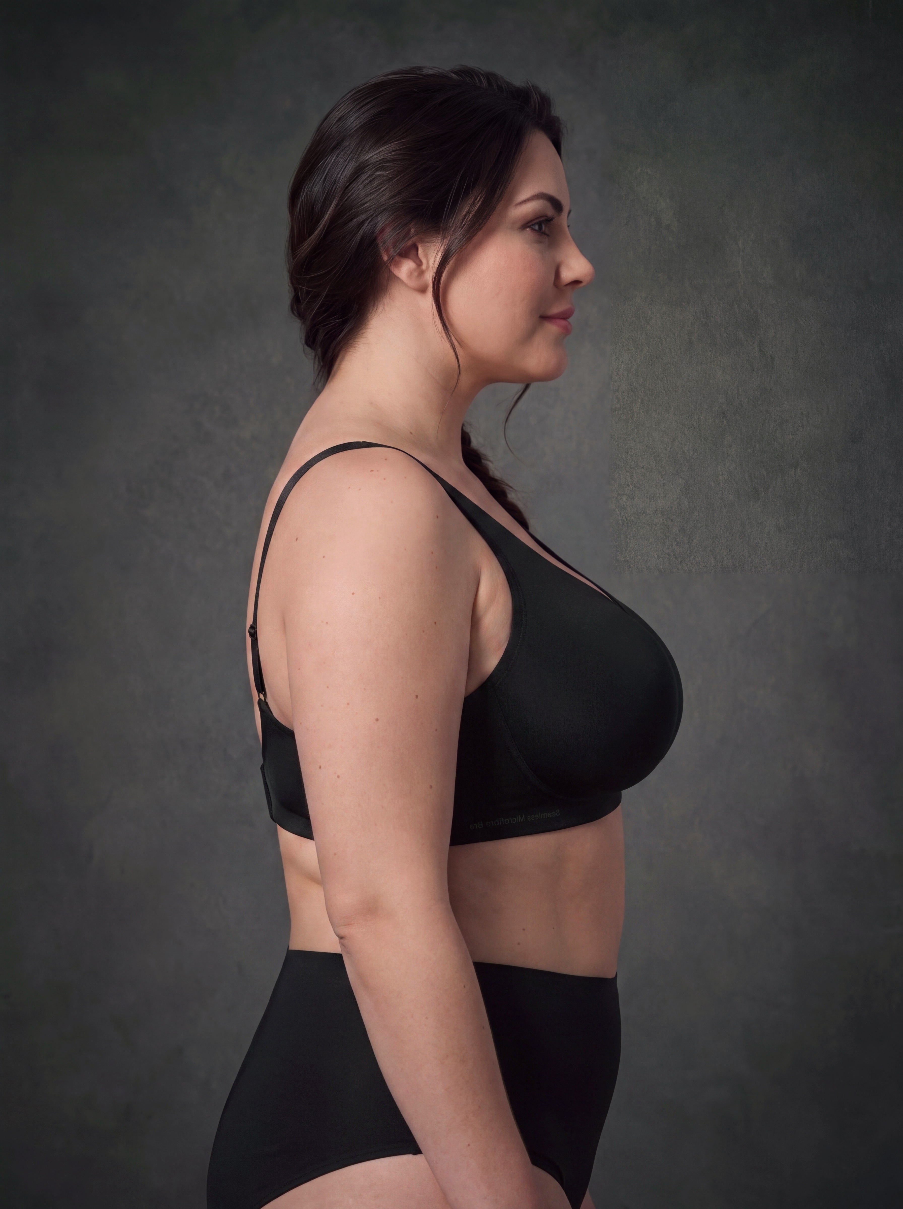 Waluoo Seamless Deep V Wireless Bra with Adjustable Back Closure
